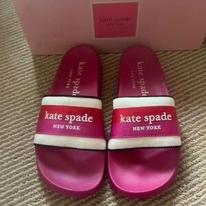 Buttercup Canvas 8 B Brand New Never Worn comes with Box. In excellent to Good.